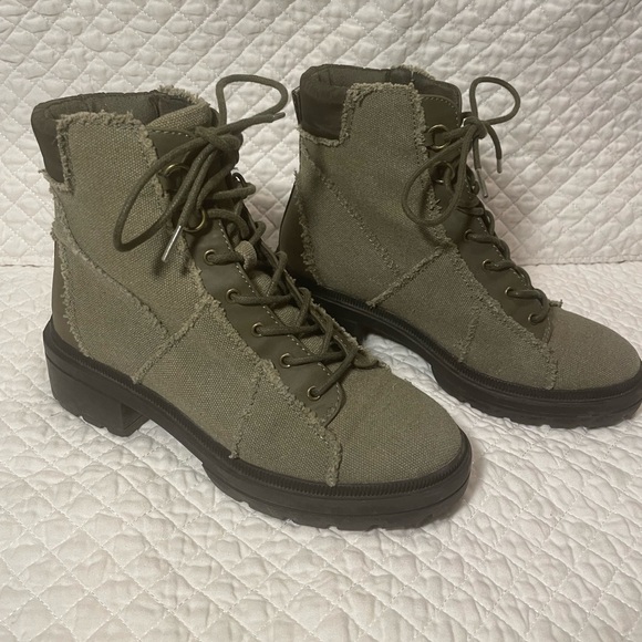 Olive Green Rocket Dog Women's boots - Picture 3 of 6